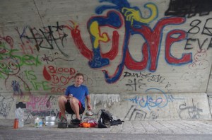 Sheltered lunch on a rainy day. Colour coordination is compulsory on our team