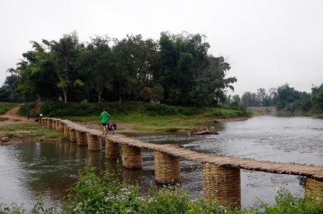 Home made bridges in Laos - Keeping focused on the magic in every day