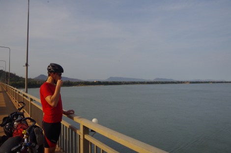 Morning routines above the Mekong